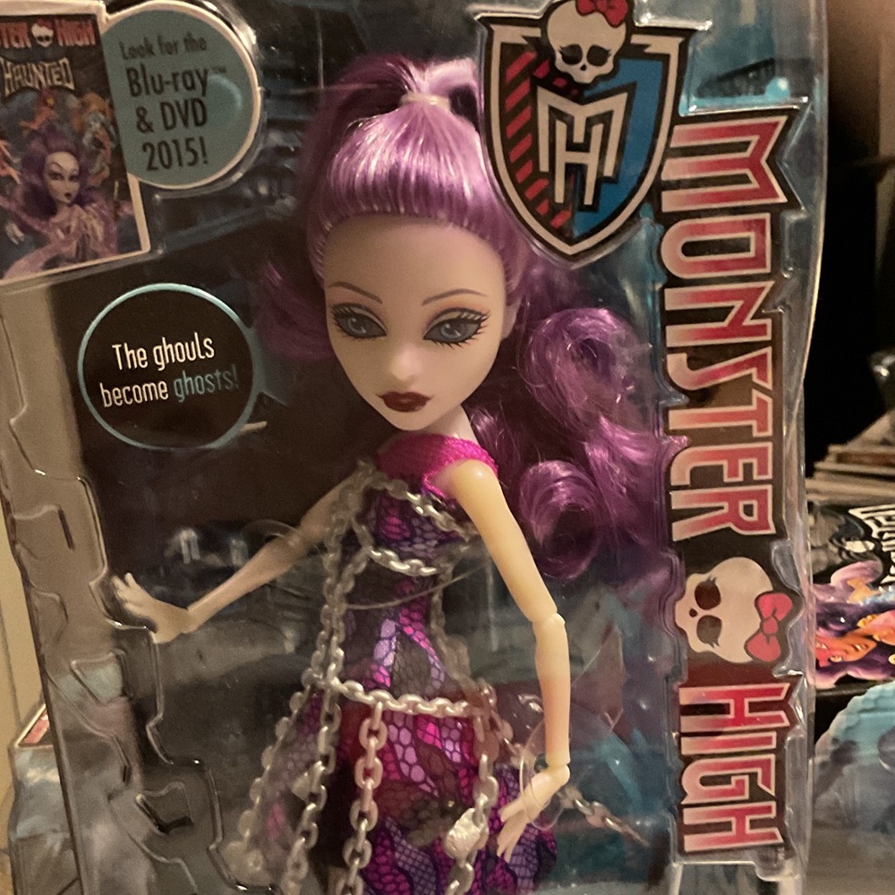 Monster High sprectra 2014 haunted Purple-Haired Doll new